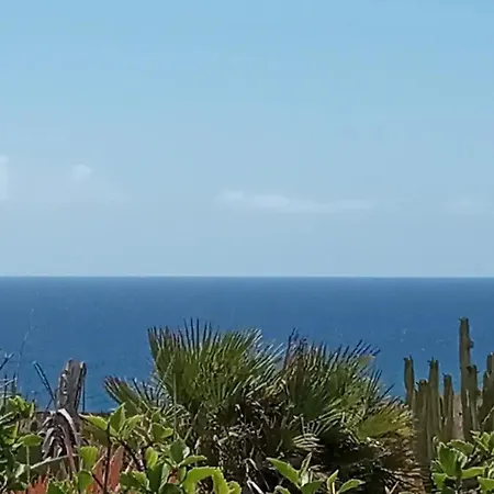 Holiday home Casa Leonida Ocean Volcano House