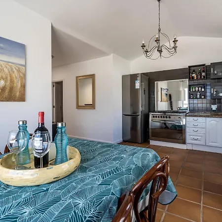 Casa Leonida Ocean Volcano House Holiday home *