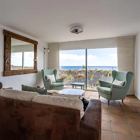 Casa Leonida Ocean Volcano House