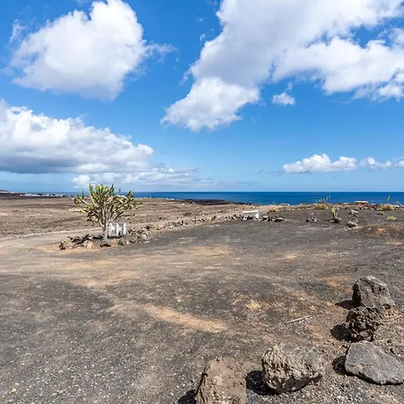 Holiday home Casa Leonida Ocean Volcano House *