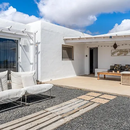 Casa Leonida Ocean Volcano House Nyaraló