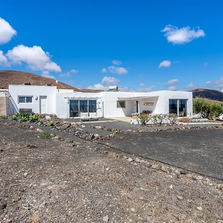 Casa Leonida Ocean Volcano House بيت للعطل تيغيسي